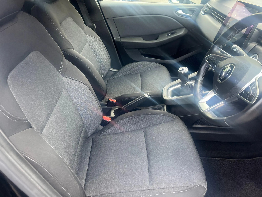 Renault Clio Clio Iconic Tce White #11