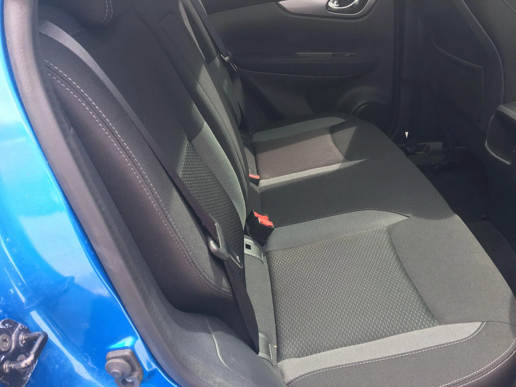 Nissan Qashqai Acenta Dig-t Red #15
