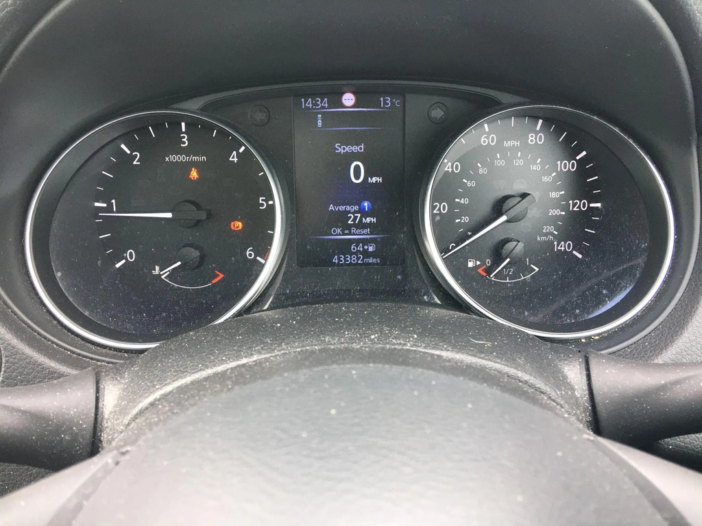 Nissan Qashqai Acenta Dig-t Red #13