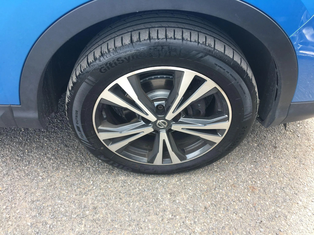 Nissan Qashqai Acenta Dig-t Red #9