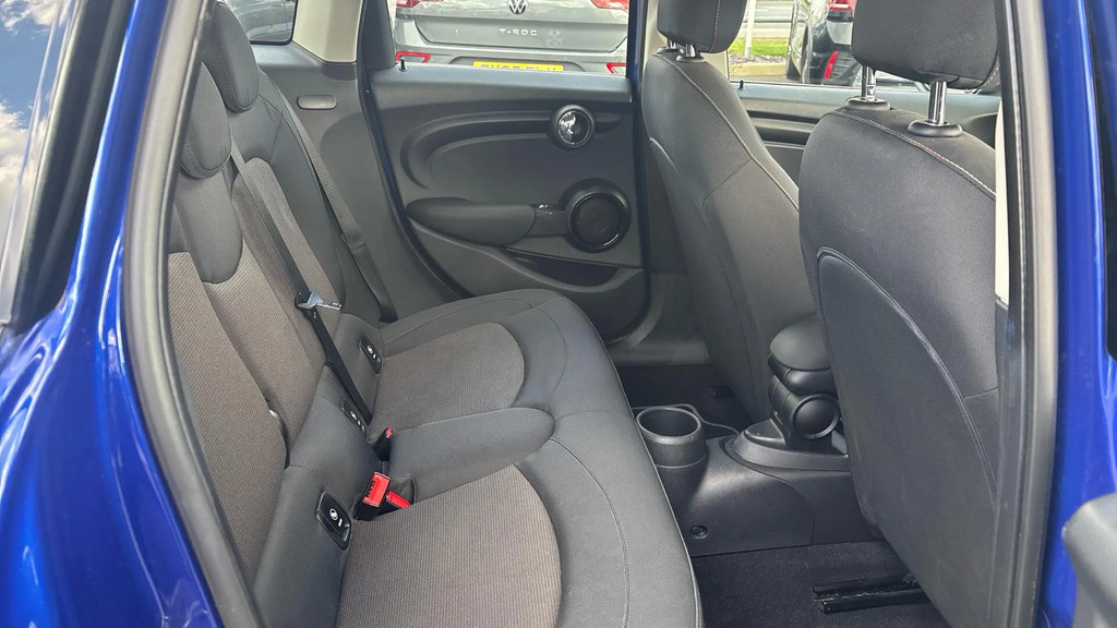 Mini Hatch 1.5 Cooper Classic Hatchback Steptronic Orange #7