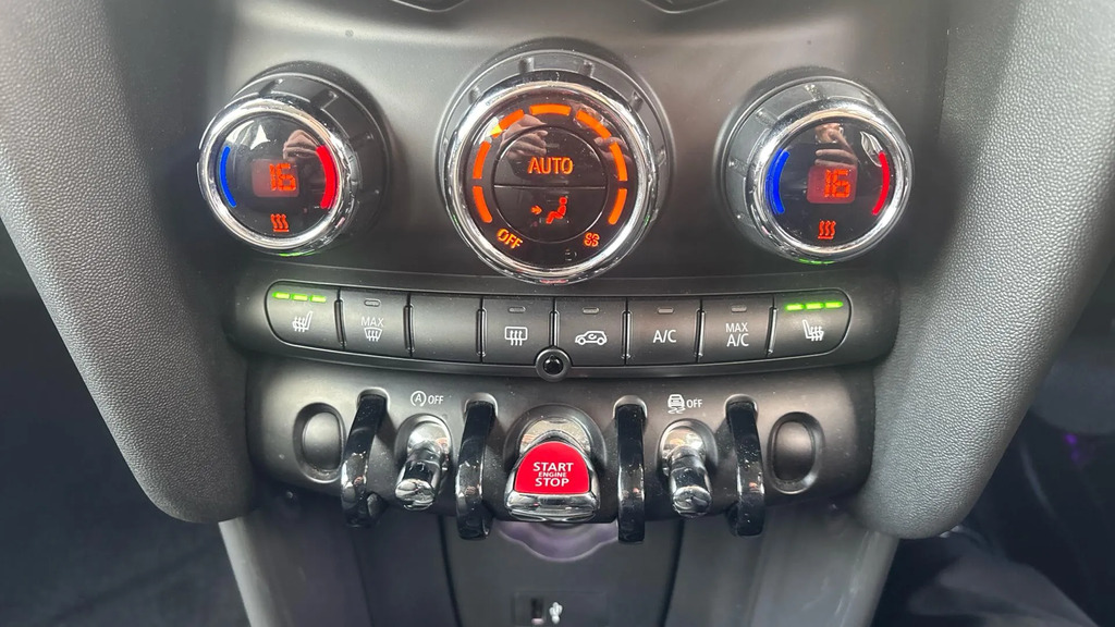Mini Hatch 1.5 Cooper Classic Hatchback Steptronic Orange #30