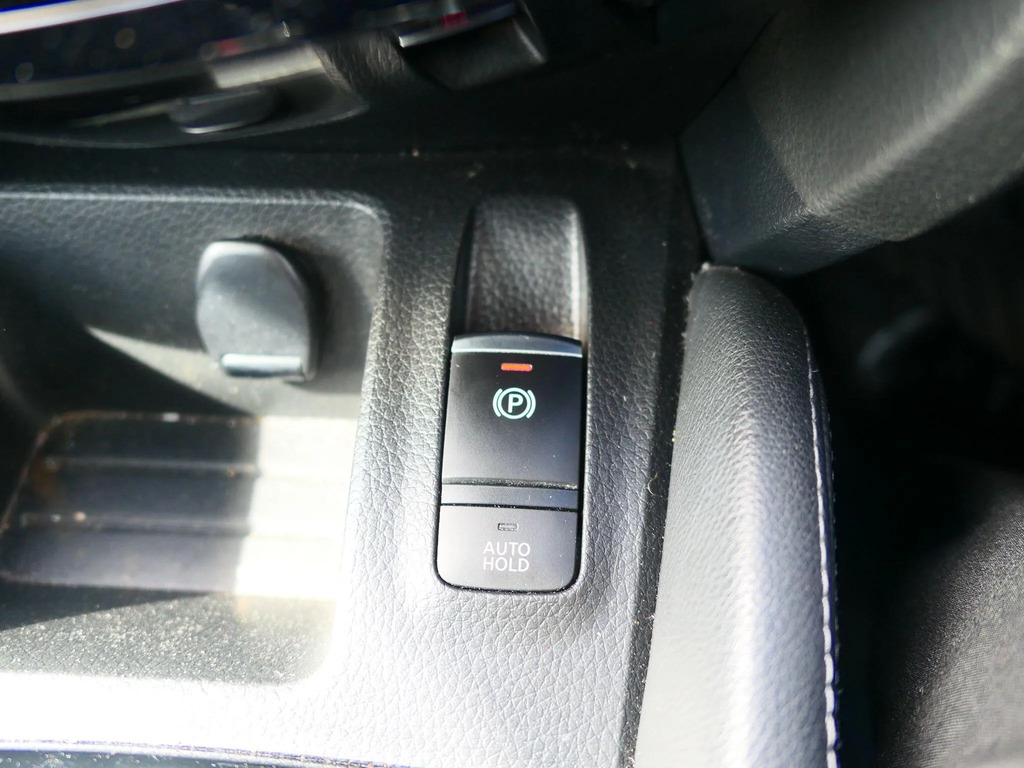 Nissan Qashqai Tekna Blue #19