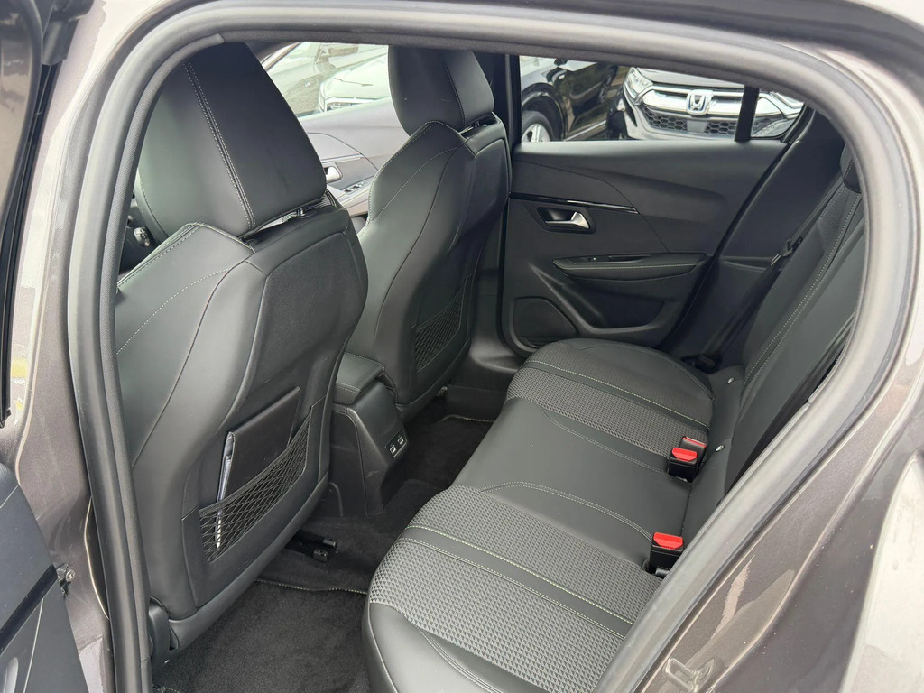 Peugeot 208 Puretech Active Premium Yellow #16