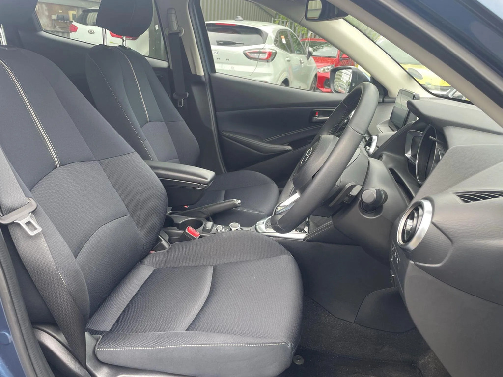 Mazda 2 Sport Nav Red #15