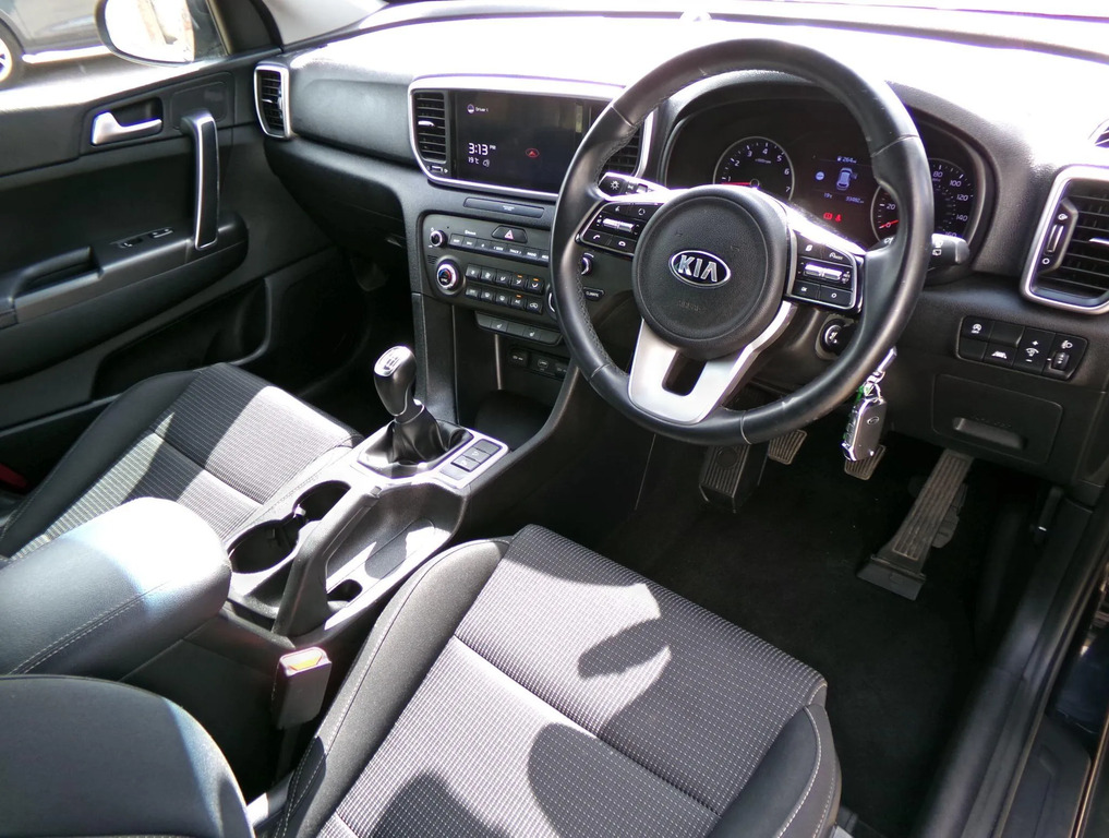 Kia Sportage 2 White #11