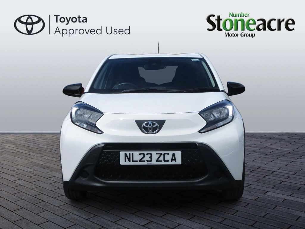 Toyota Aygo X Pure Automatic White #8