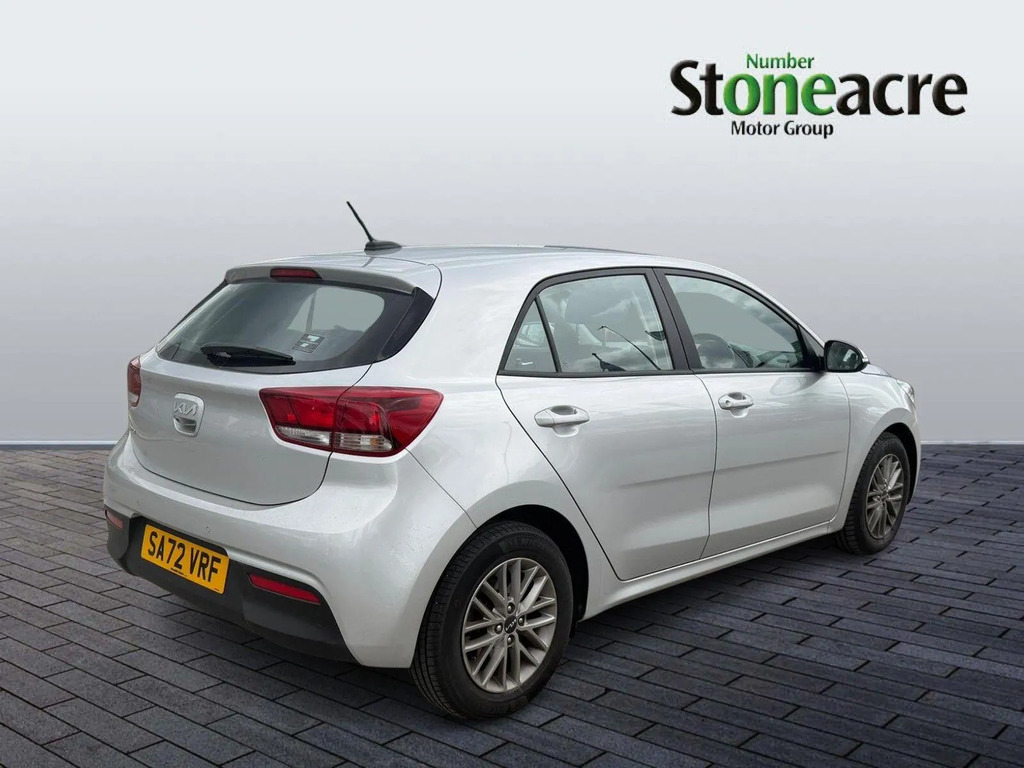Kia RIO 2 1.25 83Bhp White #7