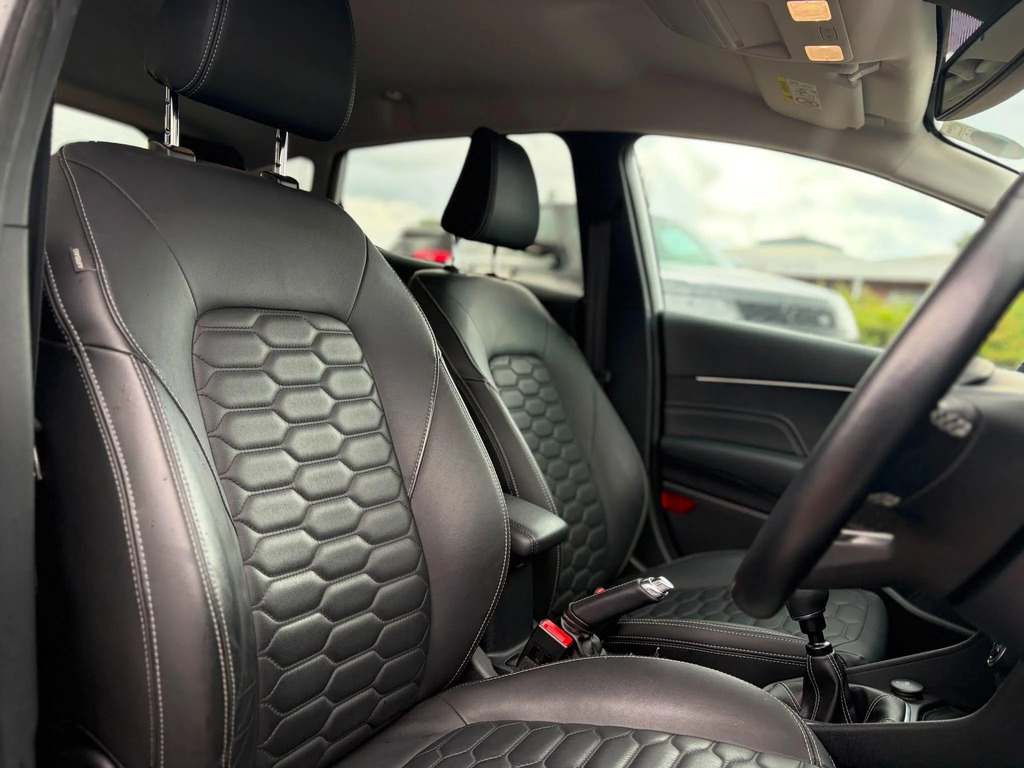 Ford Fiesta Grey #30