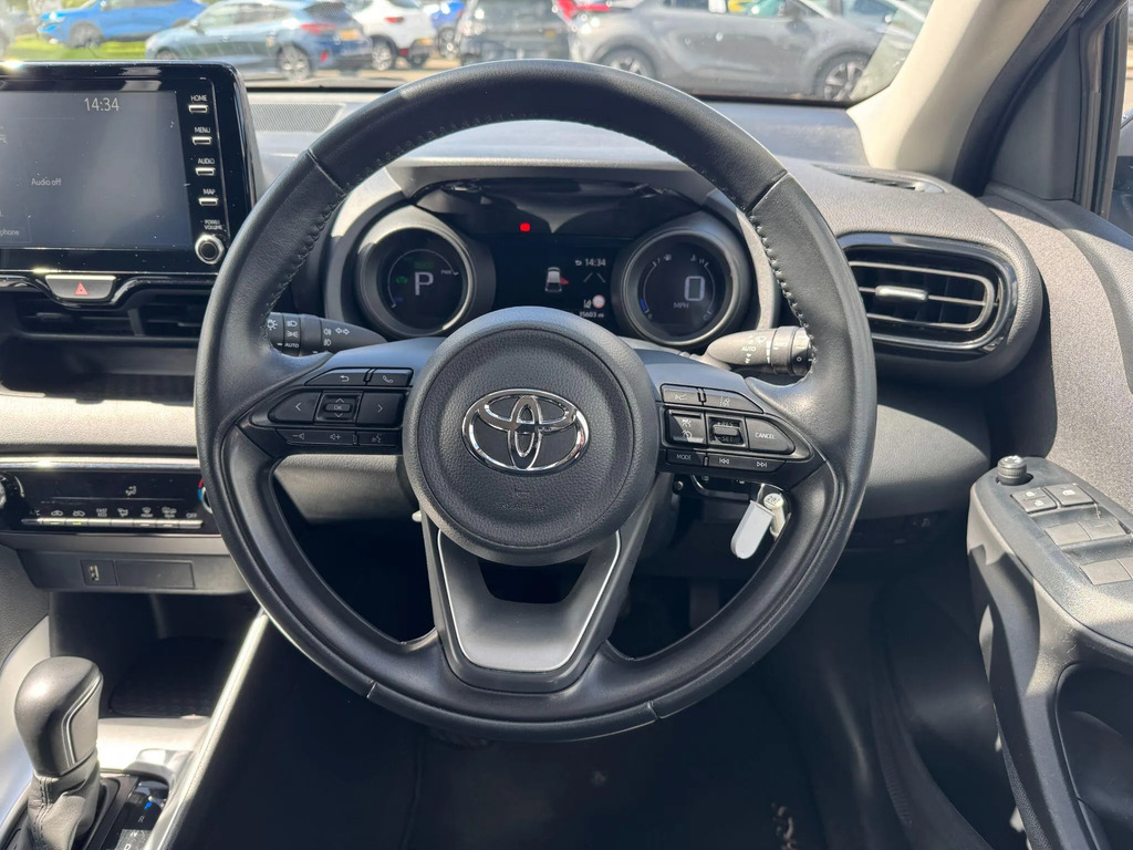Toyota Yaris Excel Tech Pack Pan Brown #17
