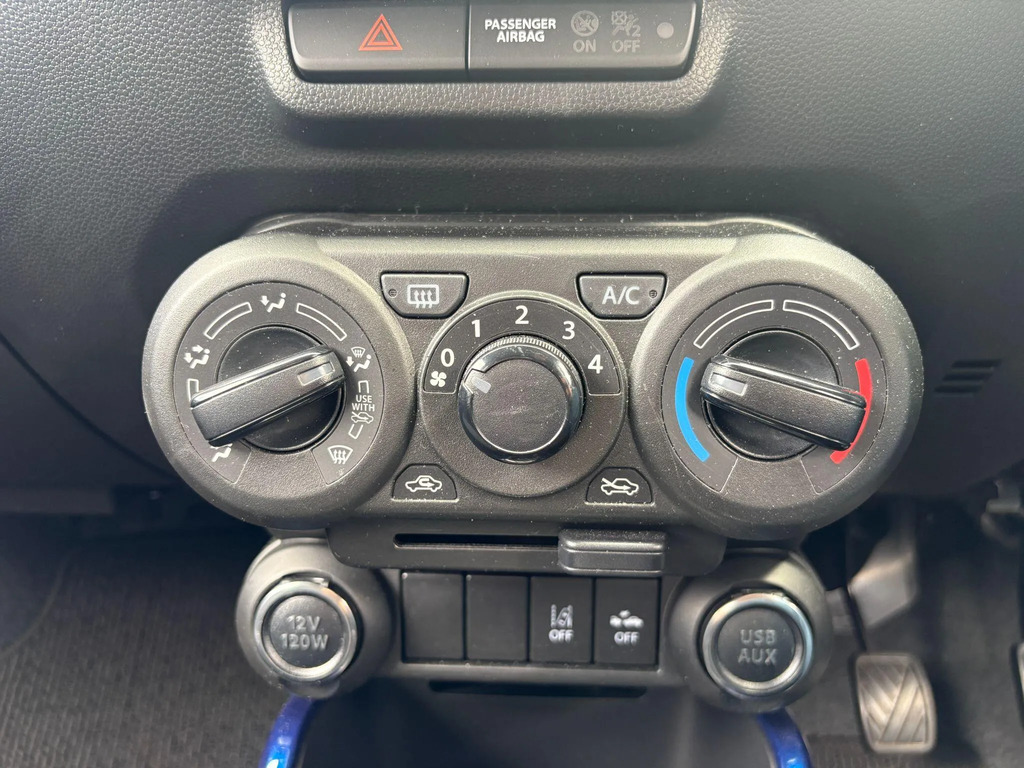 Suzuki Ignis Hatchback 1.2 Sz5 Dualjet Mhev Black #31