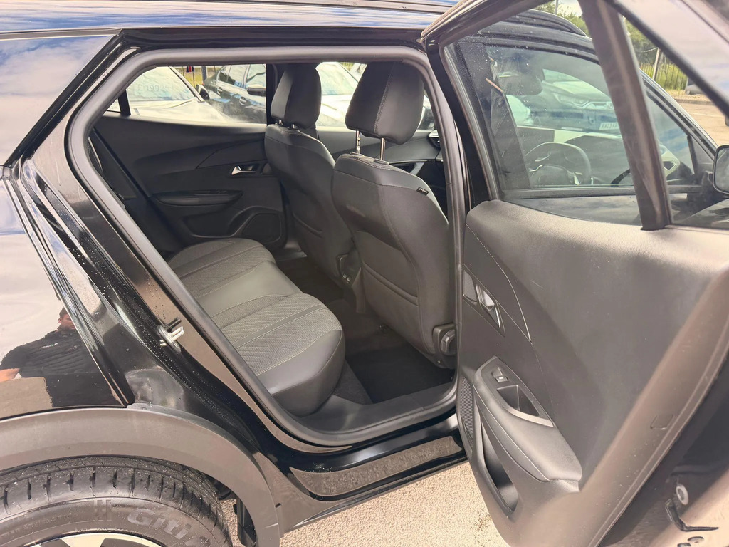 Peugeot 2008 2008 Active Puretech Ss White #21
