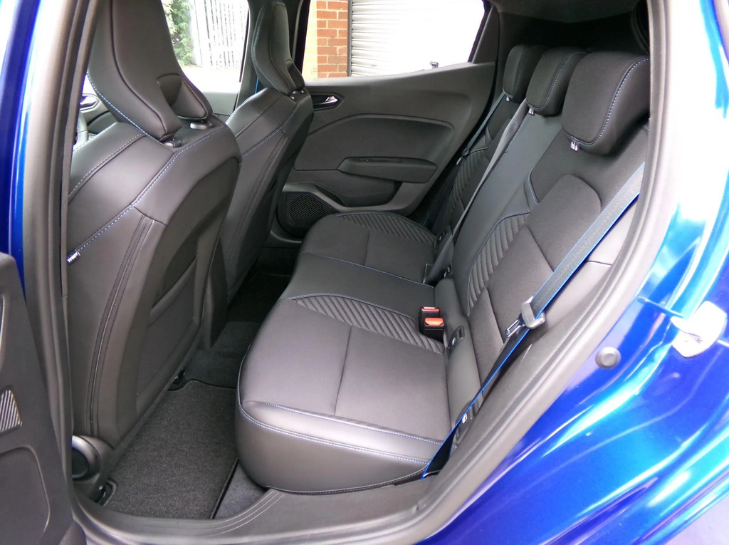 Renault Clio 1.6 E-tech Full Hybrid 145 Esprit Alpine Black #20