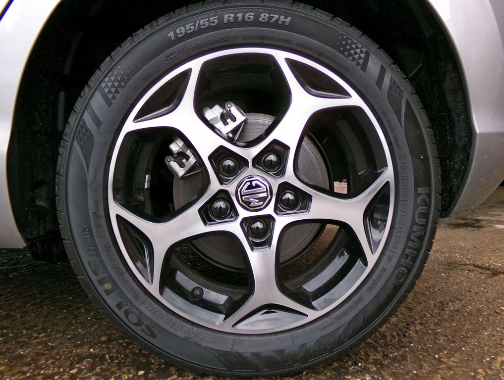 MG MG3 1.5 Hybrid Trophy Black #9