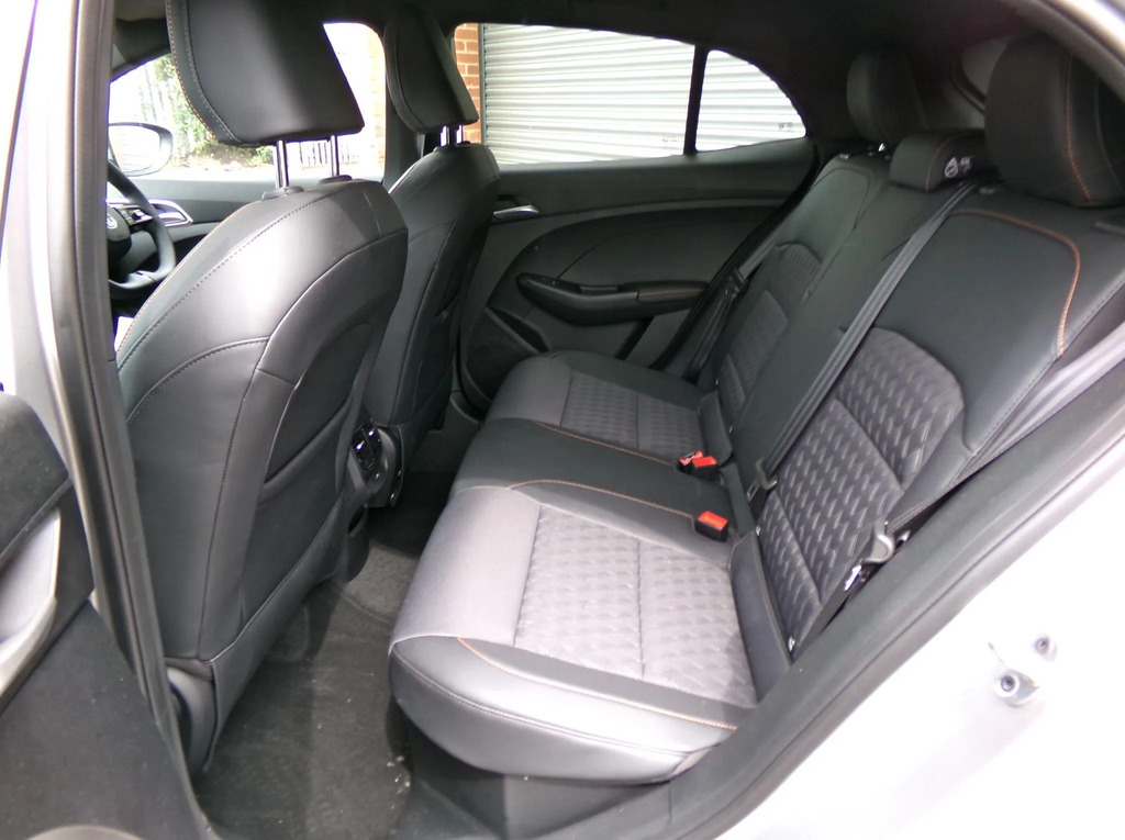 MG MG3 1.5 Hybrid Trophy Black #21