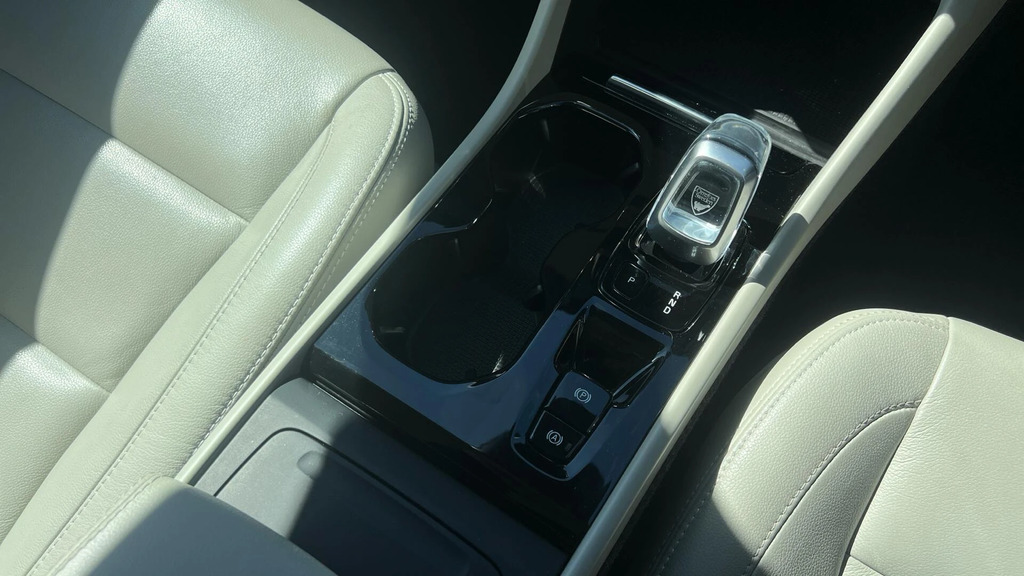 Volvo XC40 R-design Black #23