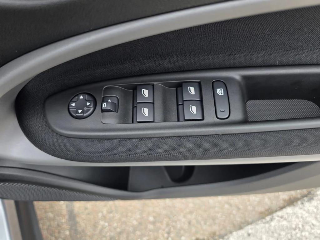 Jeep Avenger 115Kw Summit 54Kwh Grey #16