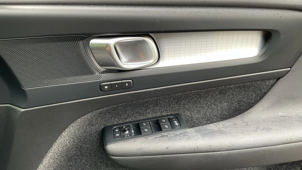Volvo XC40 R-design Grey #27