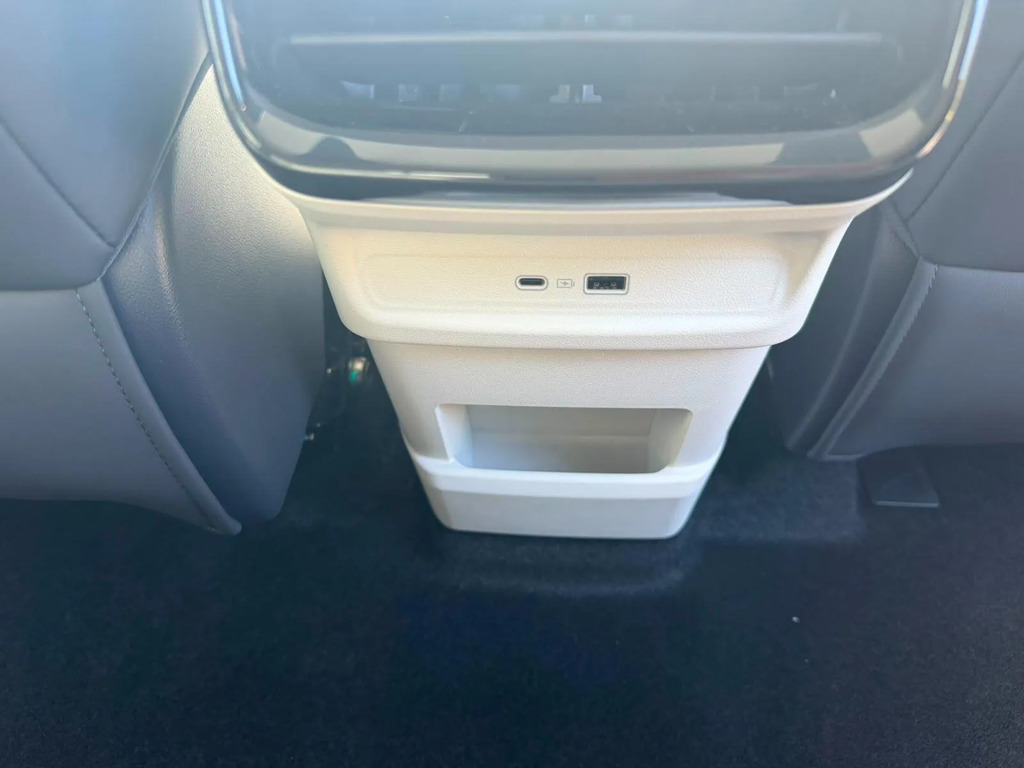 Geely EX5 160Kw Pro 60Kwh White #32