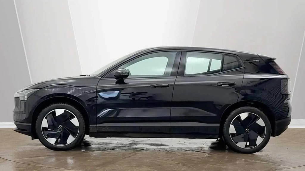 Volvo EX30 200Kw Sm Extended Range Plus 69Kwh  #6