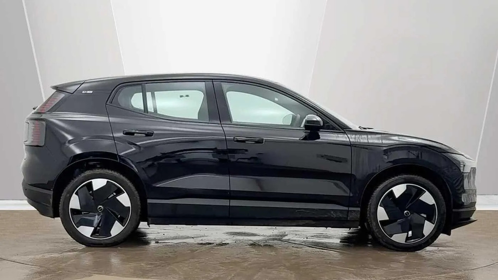 Volvo EX30 200Kw Sm Extended Range Plus 69Kwh  #2