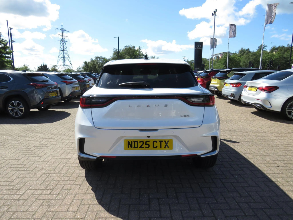 Lexus LBX 1.5 Vvt-ie Premium E-cvt Euro 6 Ss #4