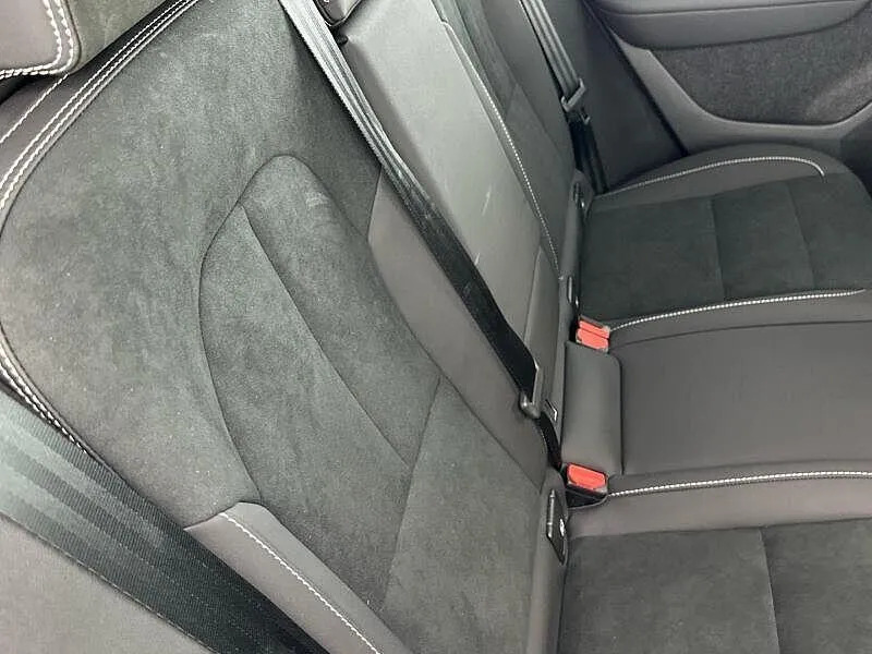 Volvo XC40 2.0 B4p Plus Dark  #3
