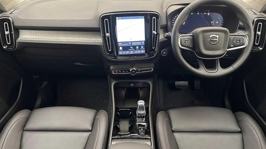 Volvo XC40 B4 P Black Edition Plus Black #9