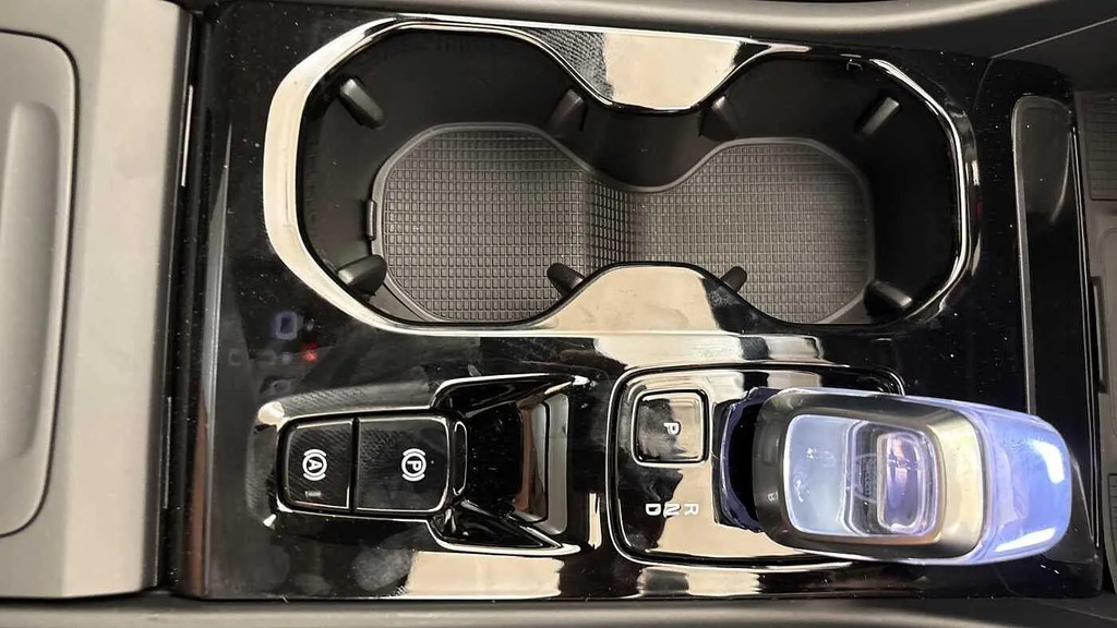 Volvo XC40 B4 P Black Edition Plus Black #30