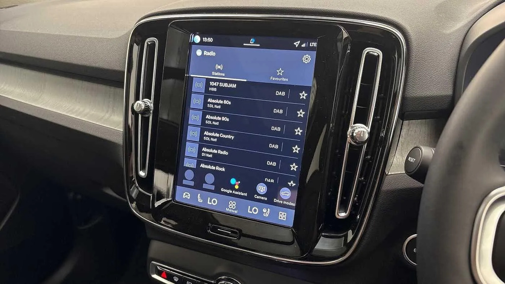 Volvo XC40 B4 P Black Edition Plus Black #35
