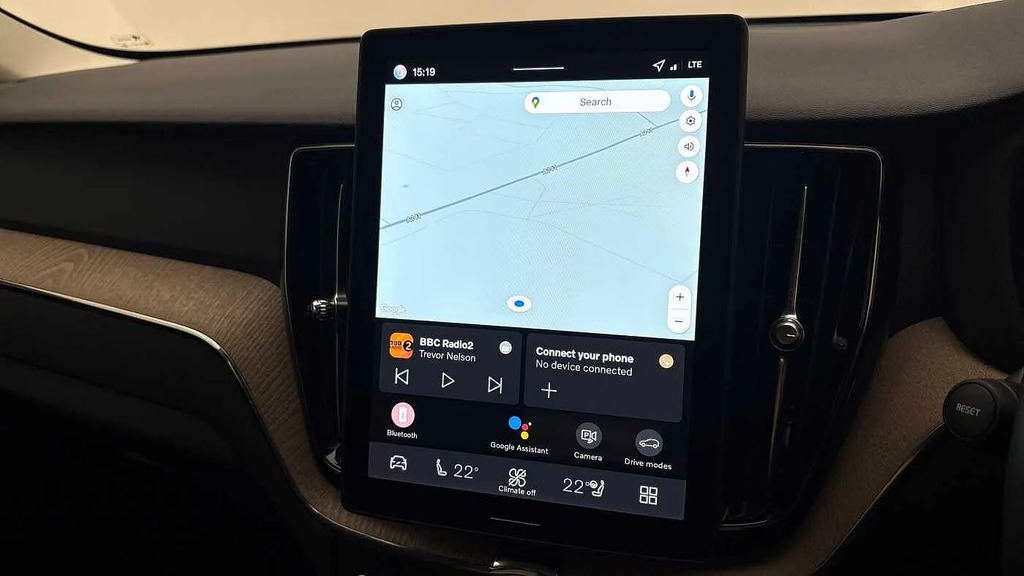 Volvo XC60 Plus Black Edition Black #11