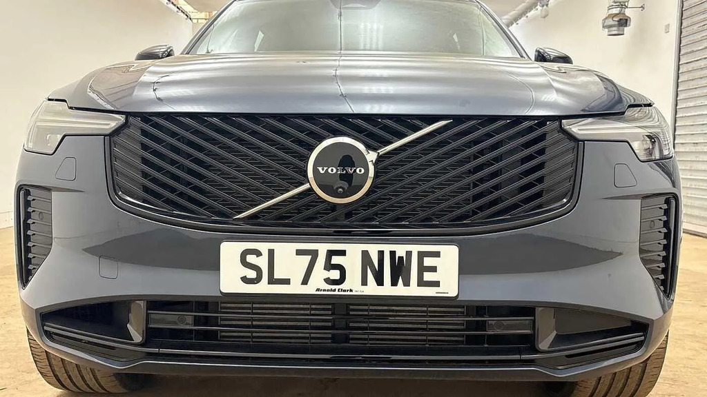 Volvo XC90 B5 P Awd Plus Dark Grey #24