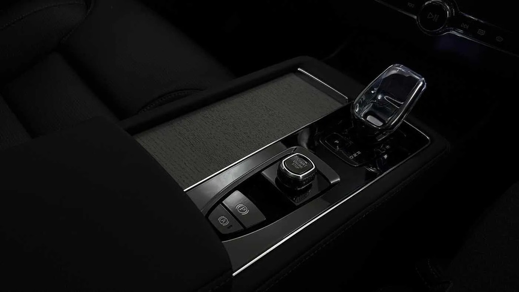 Volvo XC90 B5 P Awd Plus Dark Grey #32