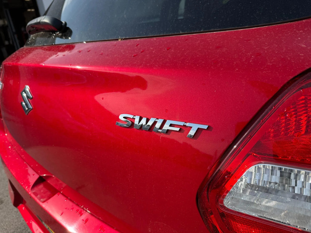 Suzuki Swift Hatchback 1.0 Red #36