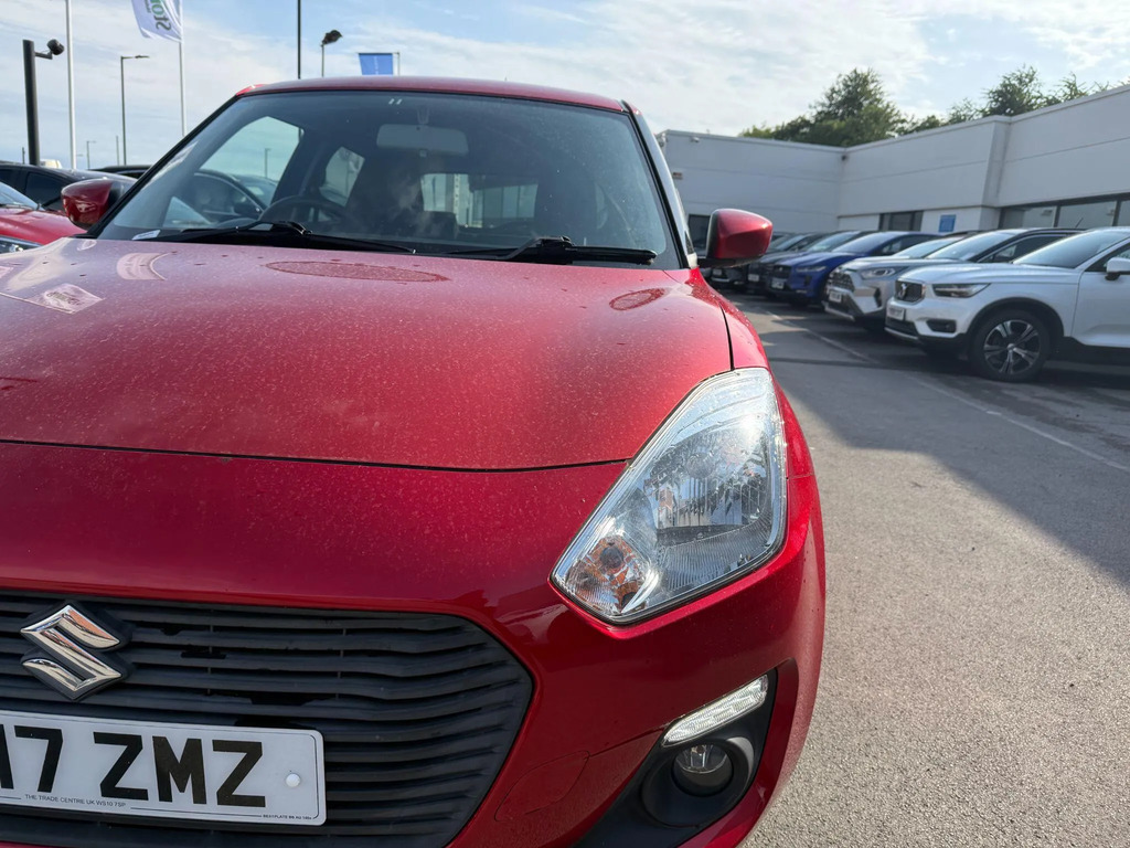 Suzuki Swift Hatchback 1.0 Red #9