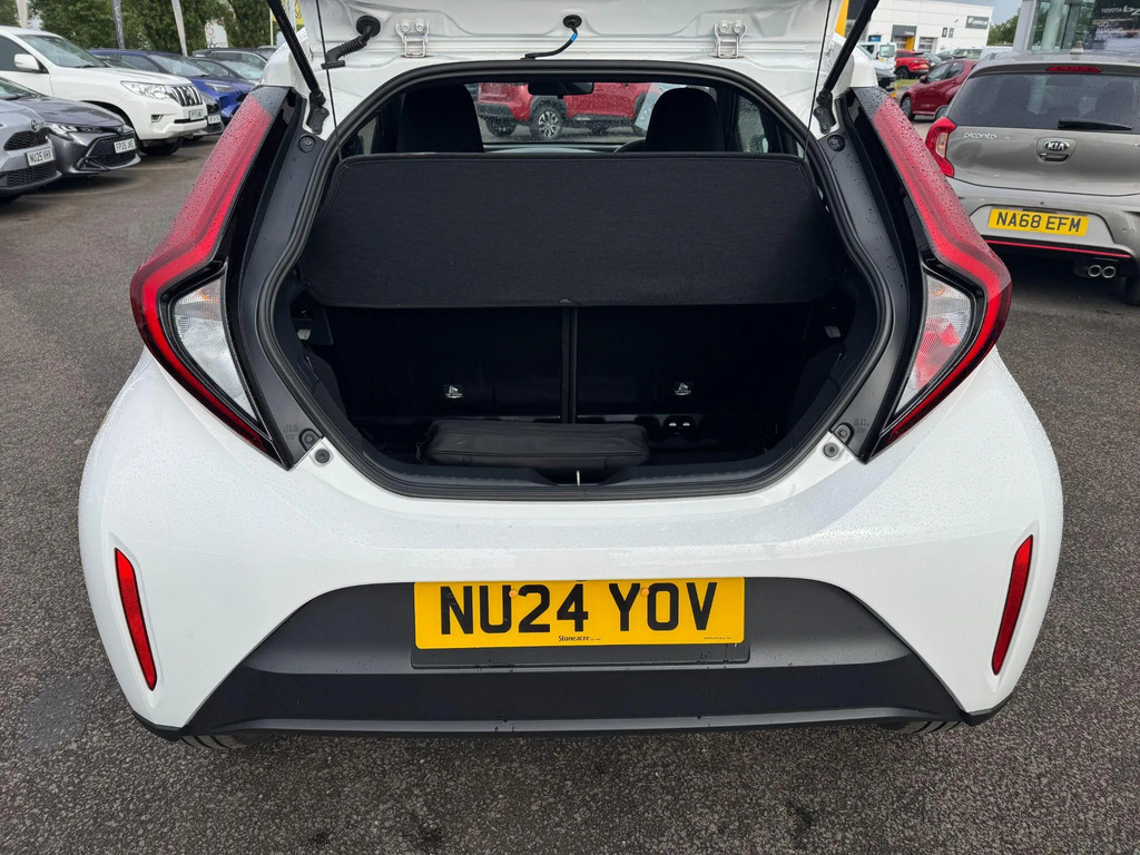 Toyota Aygo X Pure Automatic White #10