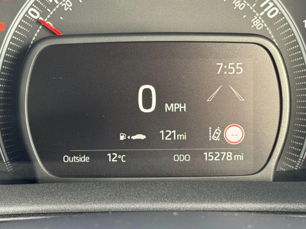 Toyota Aygo X Pure Automatic White #18