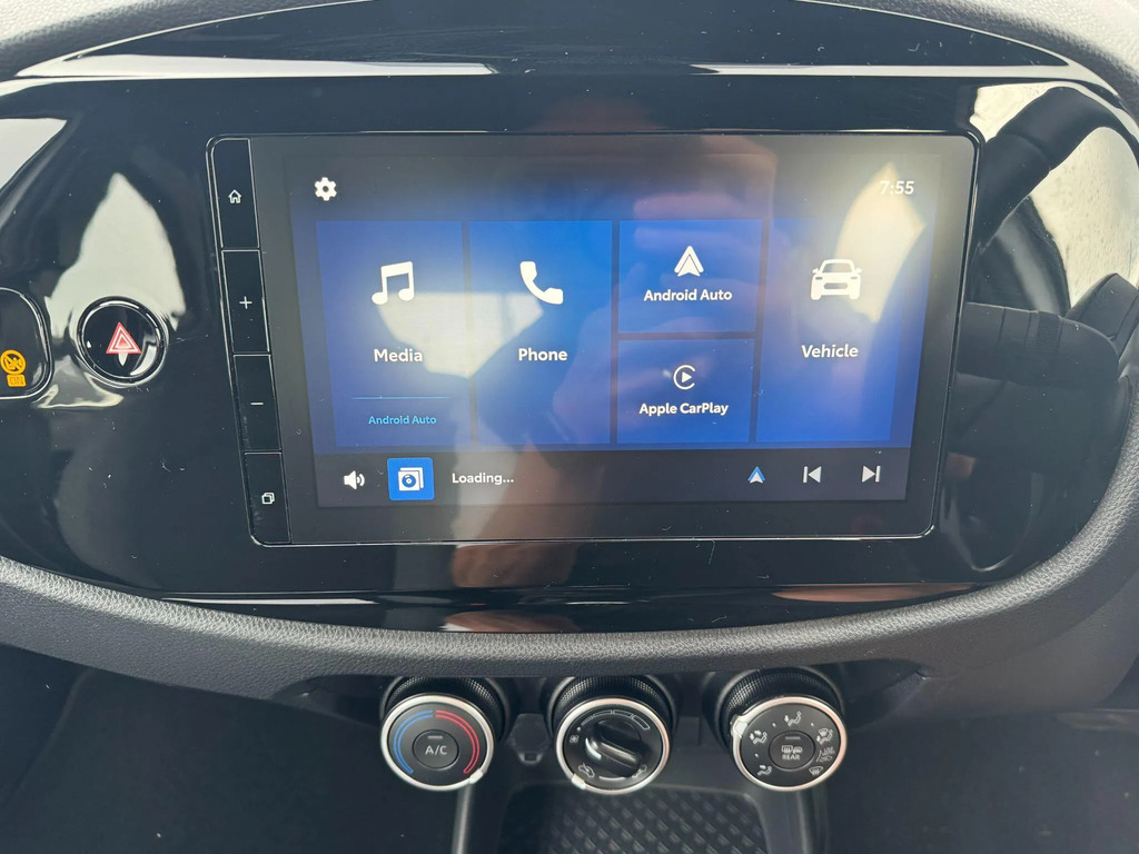 Toyota Aygo X Pure Automatic White #19