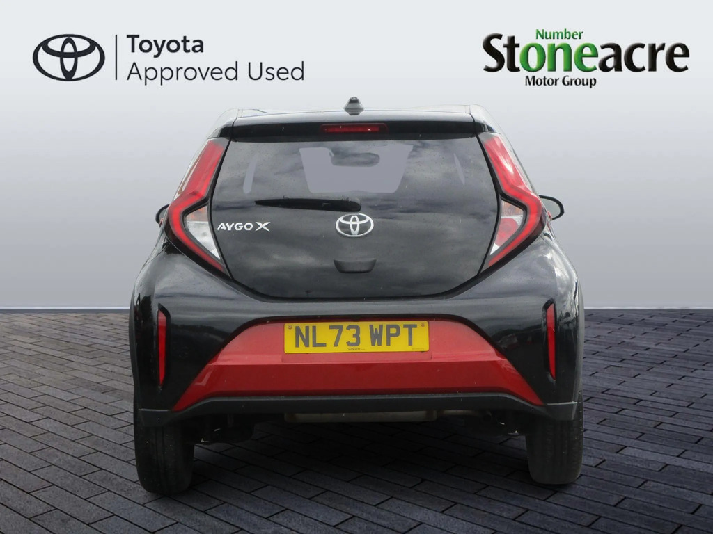 Toyota Aygo X 1.0 Vvt-i Edge NL73WPT #4