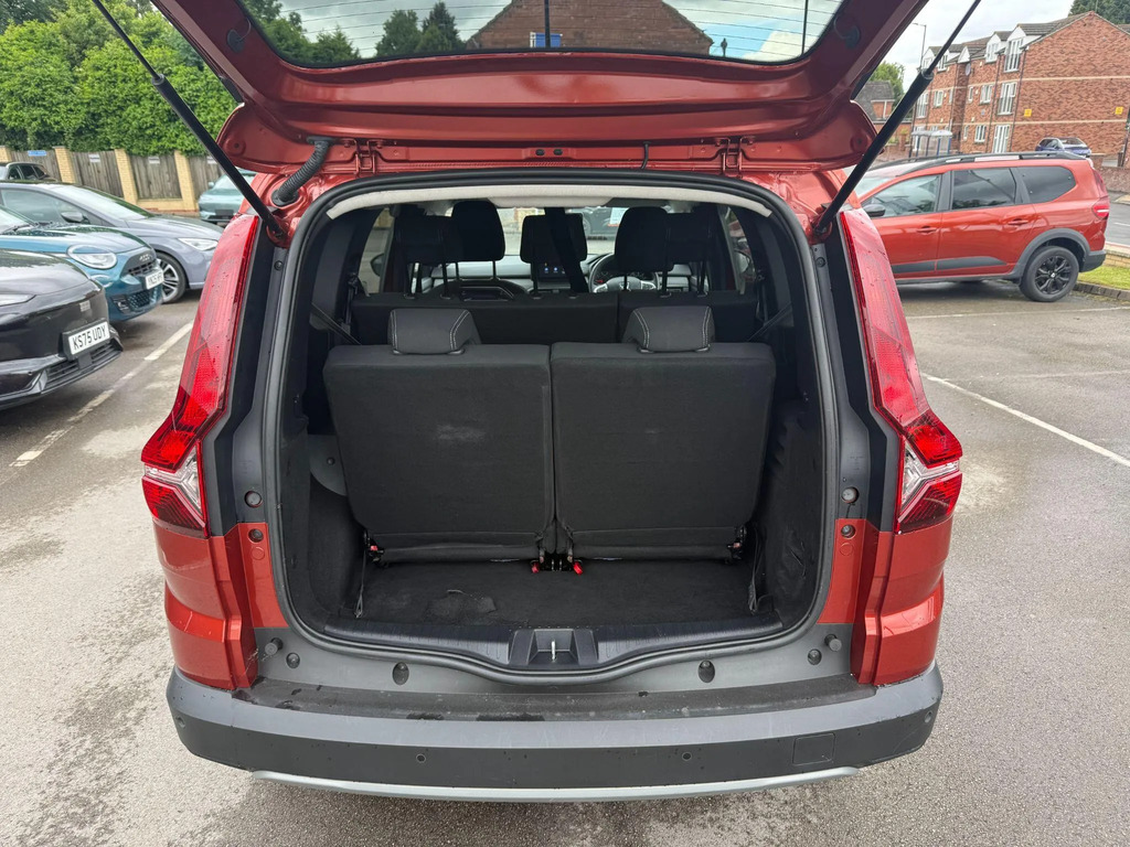 Dacia Jogger 1.0L Essential Tce 109 Bhp Grey #24
