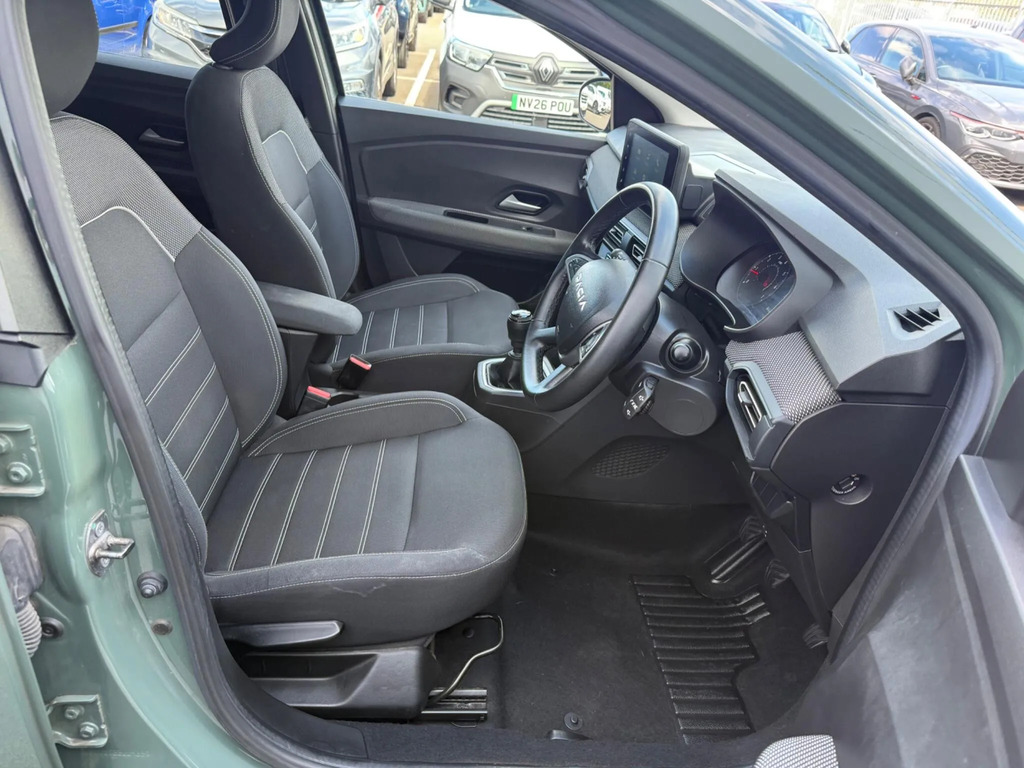 Dacia Jogger 1.6 Hev Extreme Grey #12