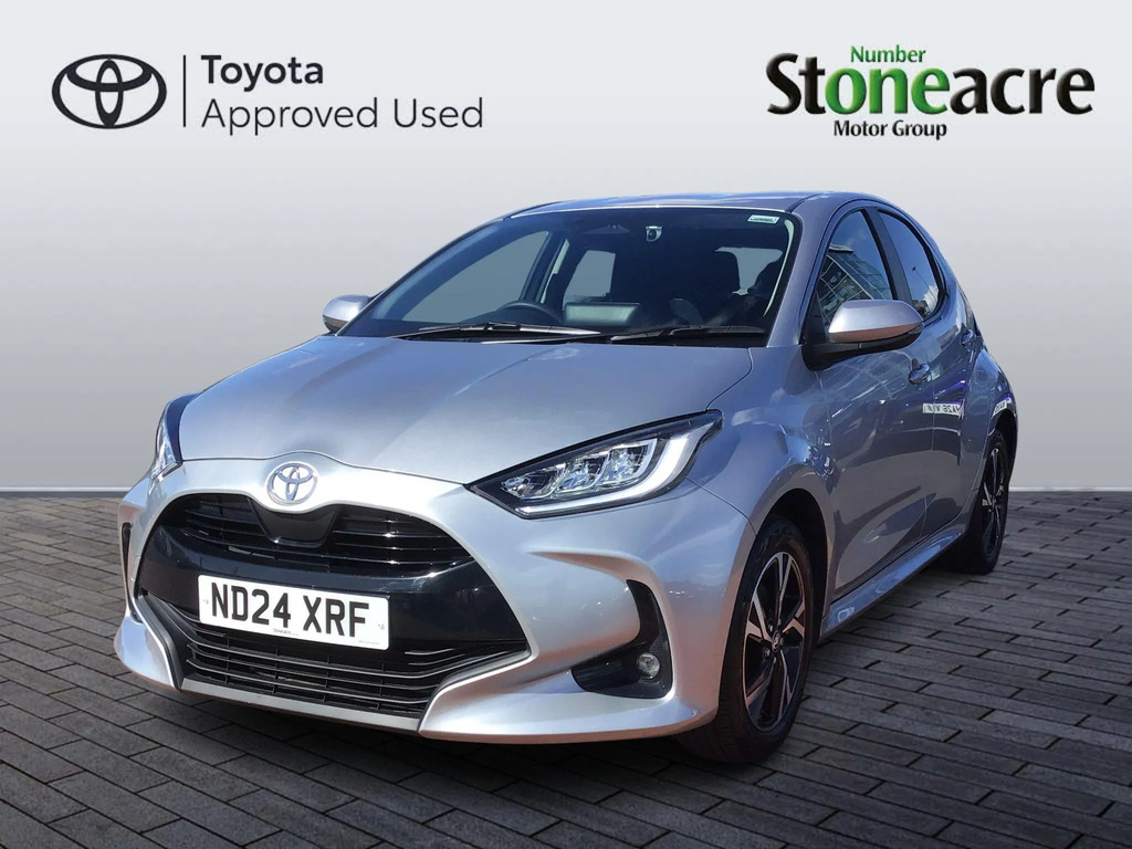 Toyota Yaris 1.5 Hybrid Design ND24XRF #3