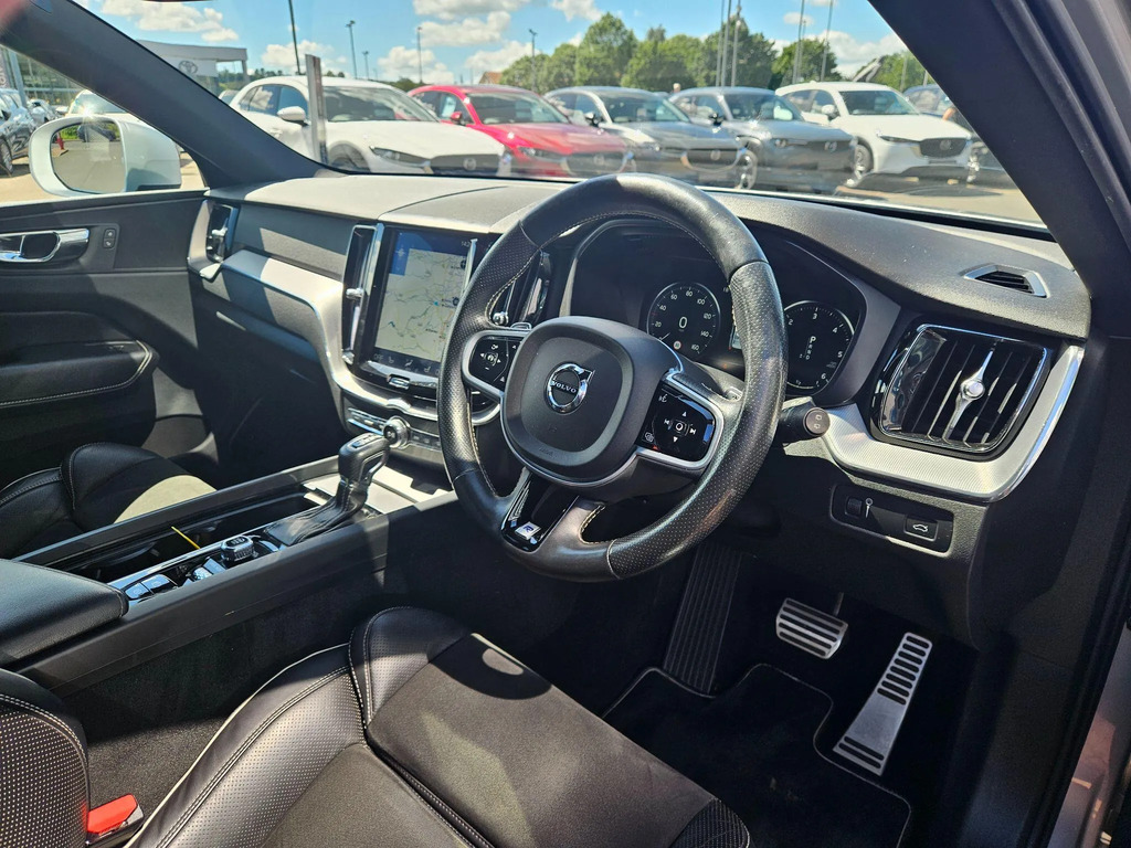 Volvo XC60 Red #11