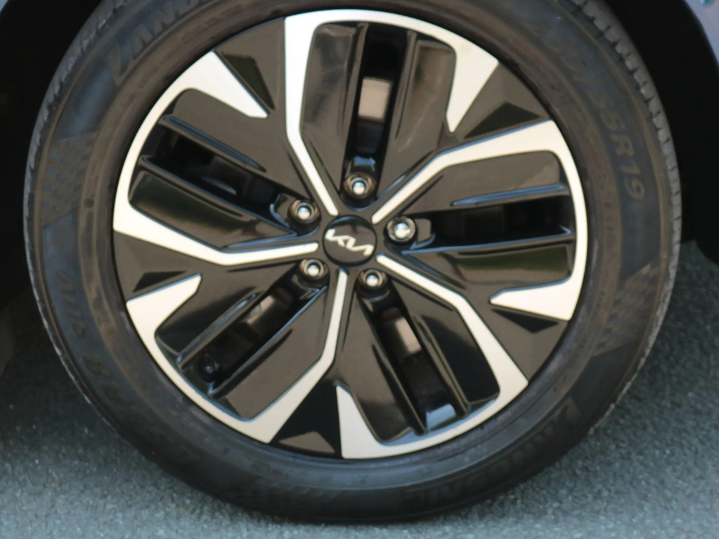 Kia EV6 Air Red #11
