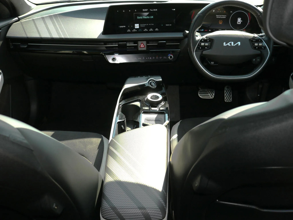 Kia EV6 Air Red #14