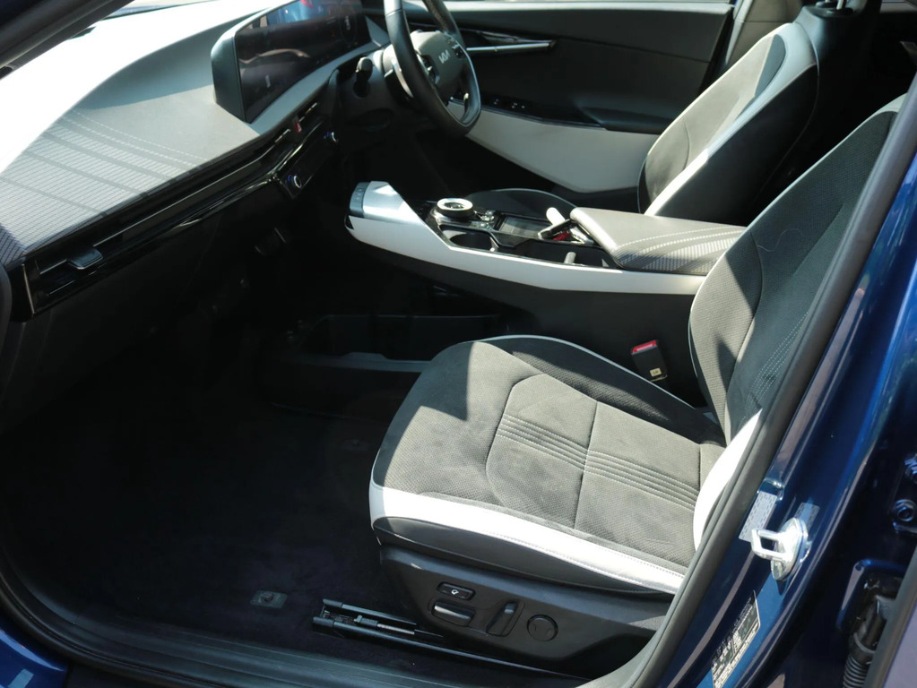 Kia EV6 Air Red #15