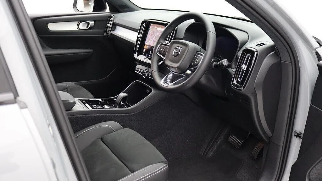 Volvo XC40 2.0 B4 Mhev Plus Black Edition Dct Euro 6 S #5