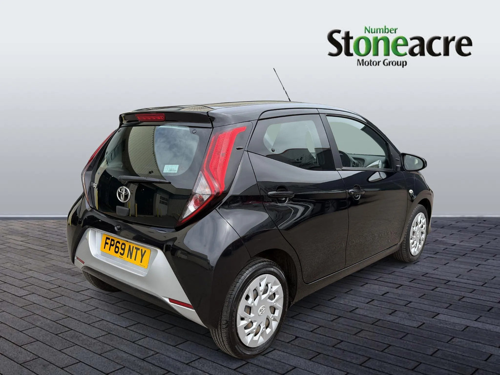 Toyota Aygo 1.0 Vvt-i X-play Black #3