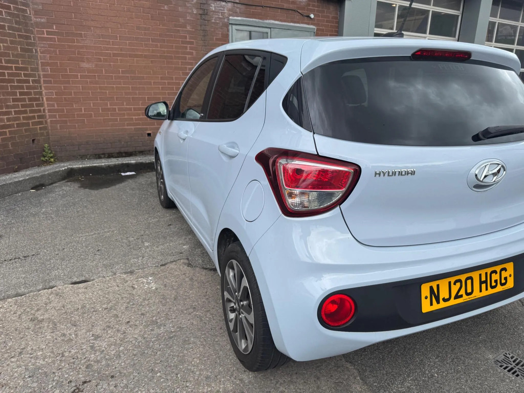 Hyundai I10 1.0 Play Hatchback Euro 6 67 Ps  #3