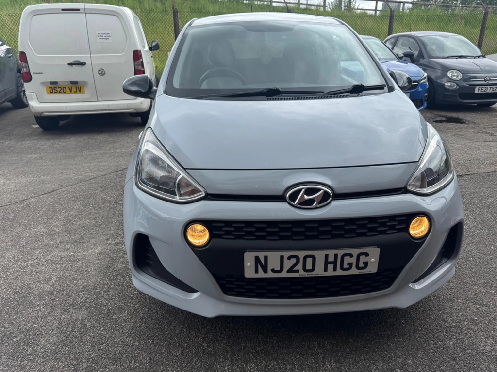 Hyundai I10 1.0 Play Hatchback Euro 6 67 Ps  #2